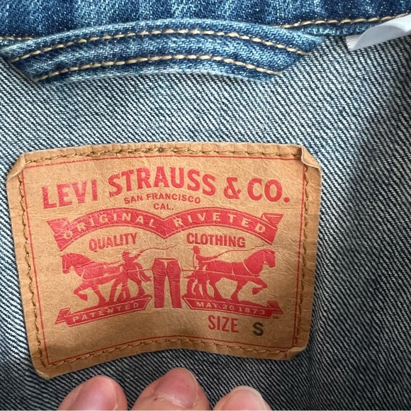 Levi’s Trucker Jacket Jean Denim Medium Wash S Cotton - Picture 2 of 5